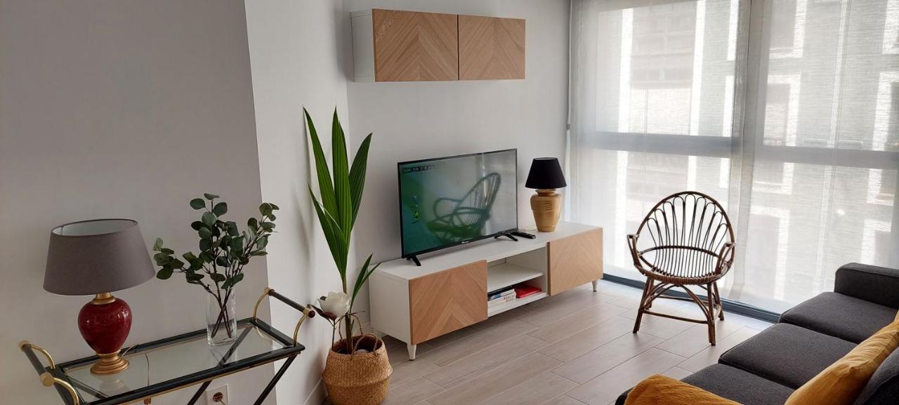 Apartamento Dindurra Centro Playa - Posibilidad Parking Gratuito Хихон Екстериор снимка