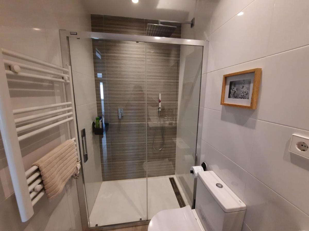 Apartamento Dindurra Centro Playa - Posibilidad Parking Gratuito Хихон Екстериор снимка